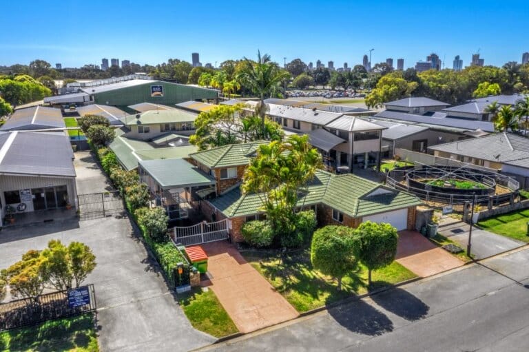 13 Ken Russell Crt, photo 1