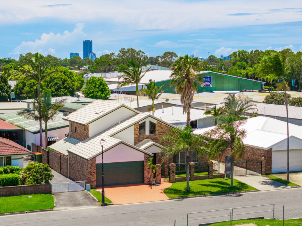 19 Ken Russell Crt, photo 1
