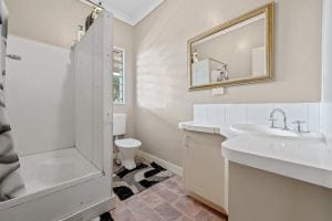 65 Ilbogan Rd SML-37