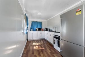 65 Ilbogan Rd SML-72