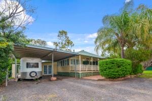 80 Owen St East Images LRG-13