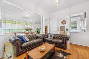 80 Owen St East Images LRG-50